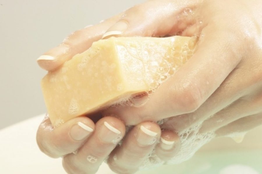 Мытье рук мылом